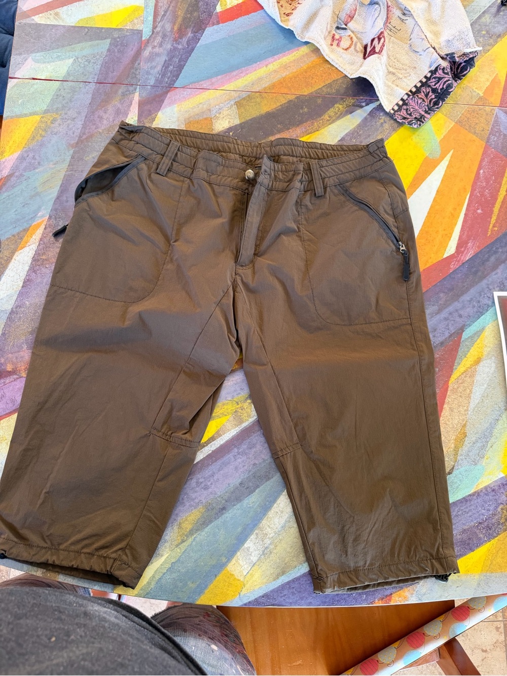 Unitop Brown Cargo-Style Cropped Pants